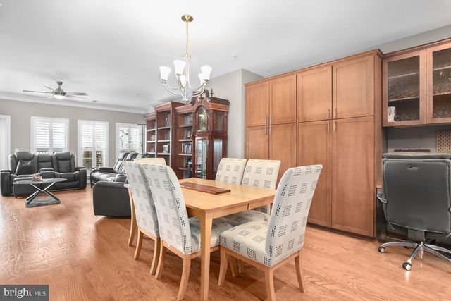 568 MARINA LANDING LN, Woodbridge, VA 22191