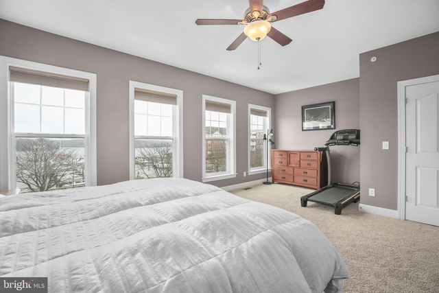 568 MARINA LANDING LN, Woodbridge, VA 22191