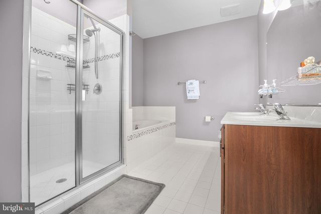 568 MARINA LANDING LN, Woodbridge, VA 22191