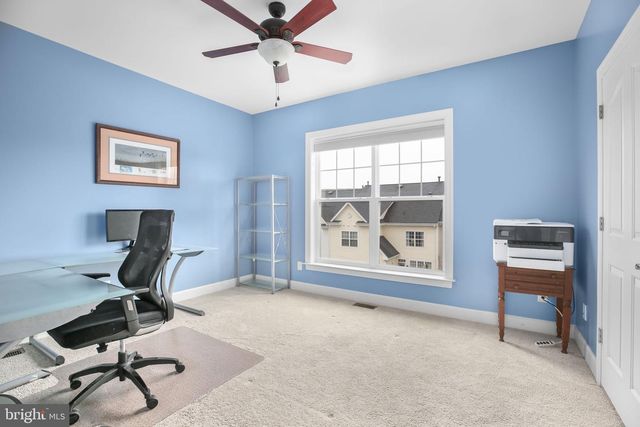 568 MARINA LANDING LN, Woodbridge, VA 22191