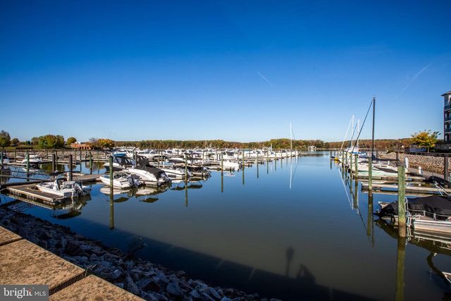 568 MARINA LANDING LN, Woodbridge, VA 22191