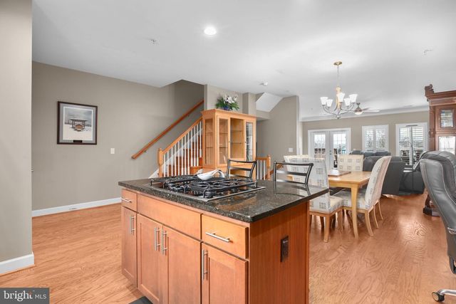 568 MARINA LANDING LN, Woodbridge, VA 22191