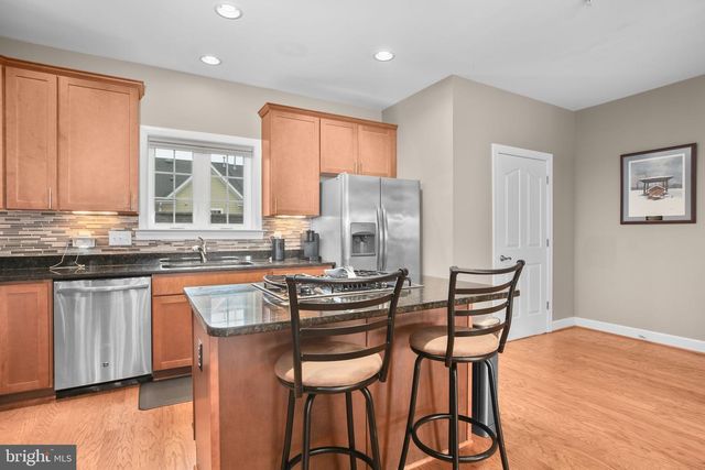 568 MARINA LANDING LN, Woodbridge, VA 22191