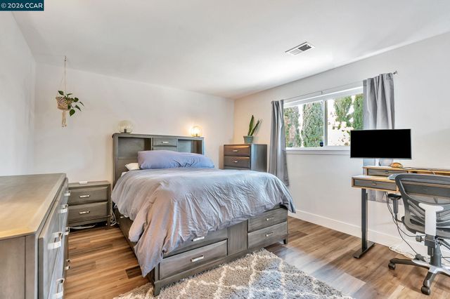 1219 Saint Elizabeth Ct, Concord, CA 94518