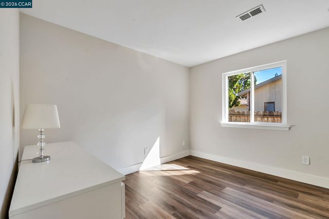 1219 Saint Elizabeth Ct, Concord, CA 94518