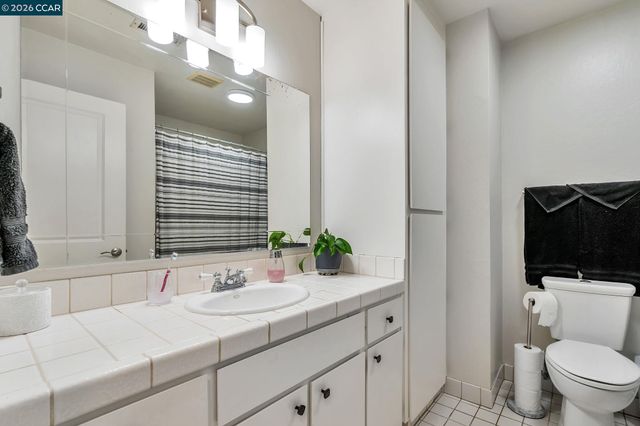 1219 Saint Elizabeth Ct, Concord, CA 94518