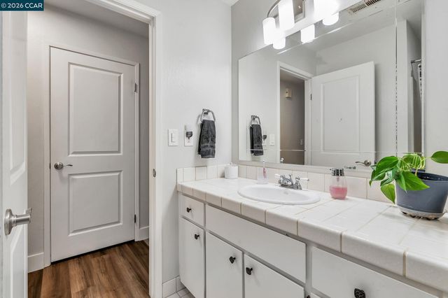 1219 Saint Elizabeth Ct, Concord, CA 94518