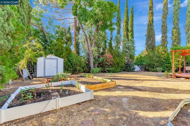 1219 Saint Elizabeth Ct, Concord, CA 94518