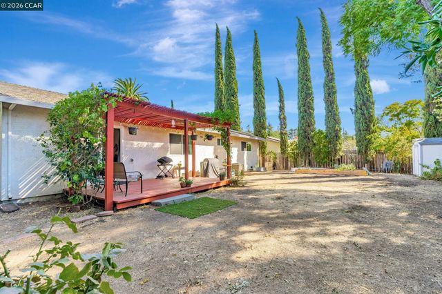 1219 Saint Elizabeth Ct, Concord, CA 94518