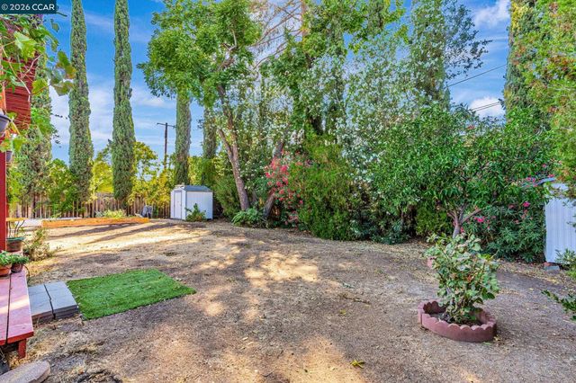 1219 Saint Elizabeth Ct, Concord, CA 94518