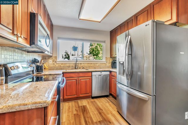 1219 Saint Elizabeth Ct, Concord, CA 94518