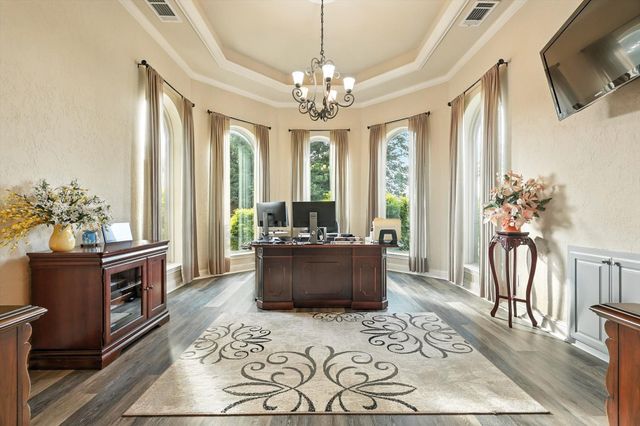 155 Lakeshore Drive, Waxahachie, TX 75165