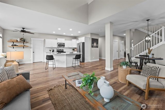 4570 SE Bakken Court, Port Orchard, WA 98366