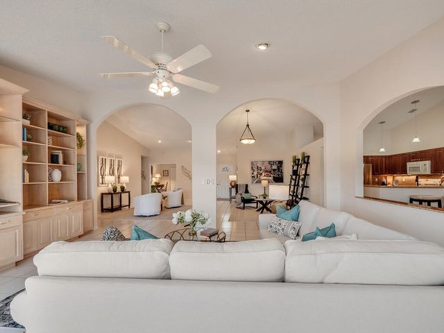 4016 Summer Chase Court, Lake Worth, FL 33467