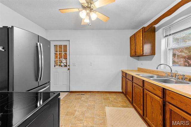 1301 Gladys Street, Collinsville, IL 62234