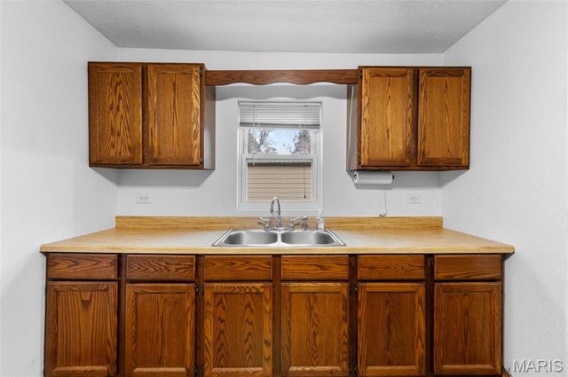 1301 Gladys Street, Collinsville, IL 62234