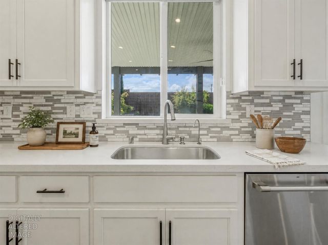 4613 S Hills Dr, Folsom, CA 95630