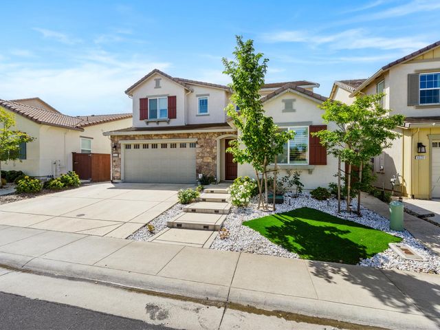 4613 S Hills Dr, Folsom, CA 95630