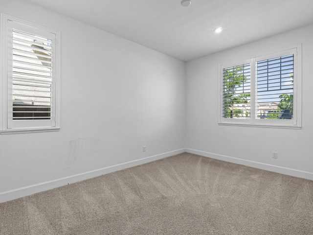 4613 S Hills Dr, Folsom, CA 95630