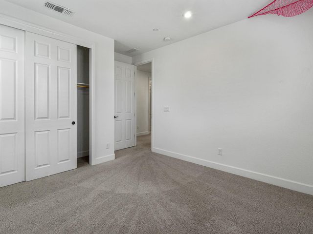 4613 S Hills Dr, Folsom, CA 95630