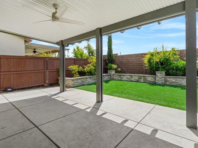4613 S Hills Dr, Folsom, CA 95630