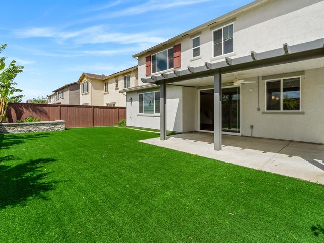 4613 S Hills Dr, Folsom, CA 95630