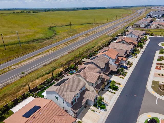 4613 S Hills Dr, Folsom, CA 95630