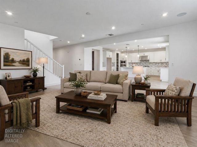 4613 S Hills Dr, Folsom, CA 95630