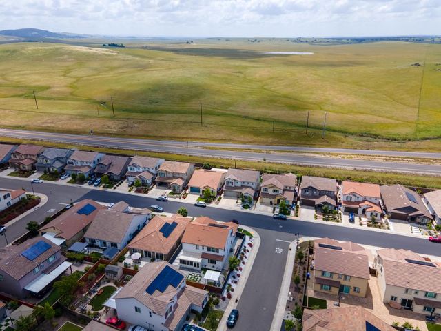 4613 S Hills Dr, Folsom, CA 95630