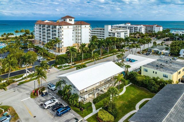 100 Bravado Lane 2, Palm Beach Shores, FL 33404