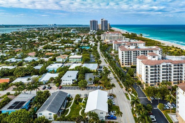 100 Bravado Lane 2, Palm Beach Shores, FL 33404