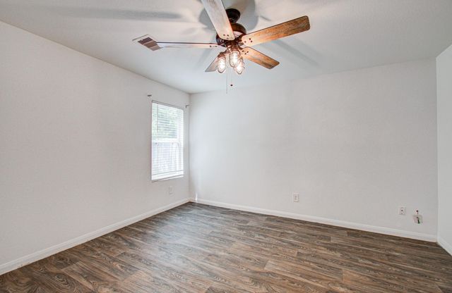 752 Road 5138, Cleveland, TX 77327