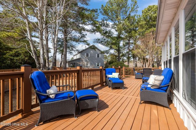 100 Stevens Court, Swansboro, NC 28584