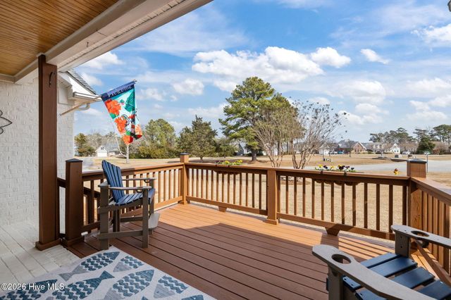 100 Stevens Court, Swansboro, NC 28584