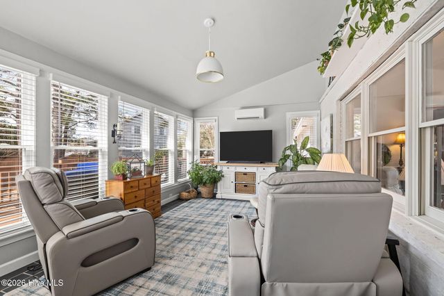 100 Stevens Court, Swansboro, NC 28584