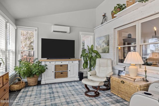 100 Stevens Court, Swansboro, NC 28584