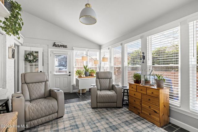 100 Stevens Court, Swansboro, NC 28584