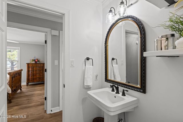 100 Stevens Court, Swansboro, NC 28584