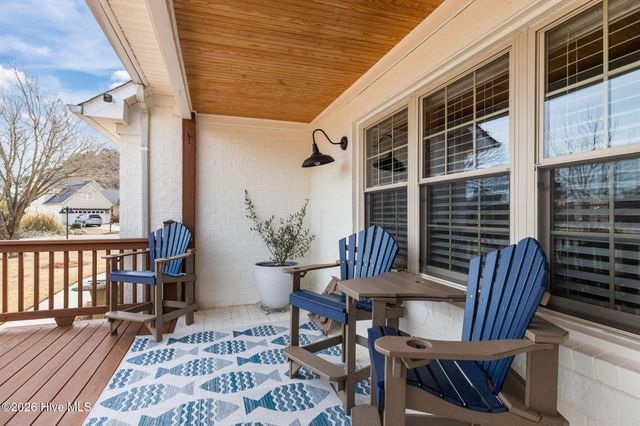 100 Stevens Court, Swansboro, NC 28584