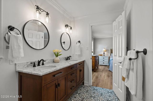 100 Stevens Court, Swansboro, NC 28584