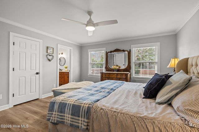 100 Stevens Court, Swansboro, NC 28584