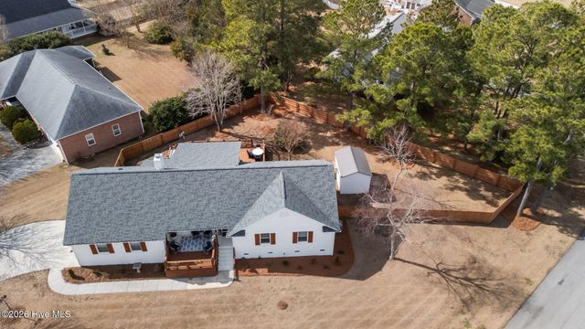 100 Stevens Court, Swansboro, NC 28584