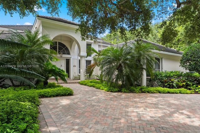 6020 W Suburban Drive, Pinecrest, FL 33156