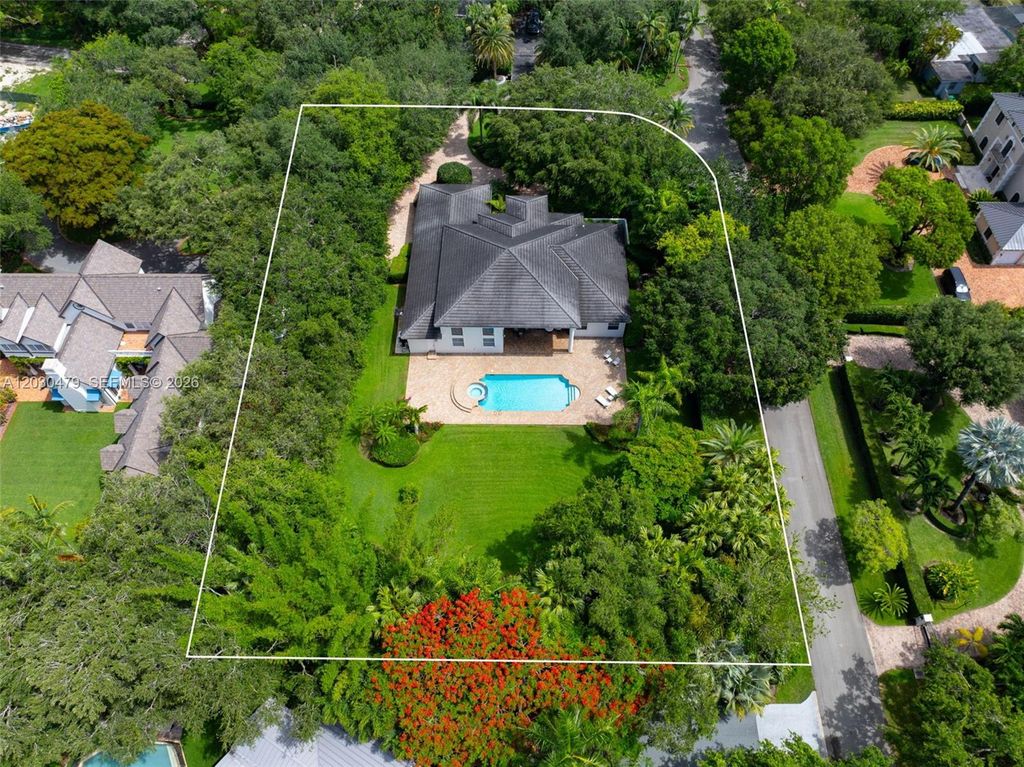 6020 W Suburban Drive, Pinecrest, FL 33156