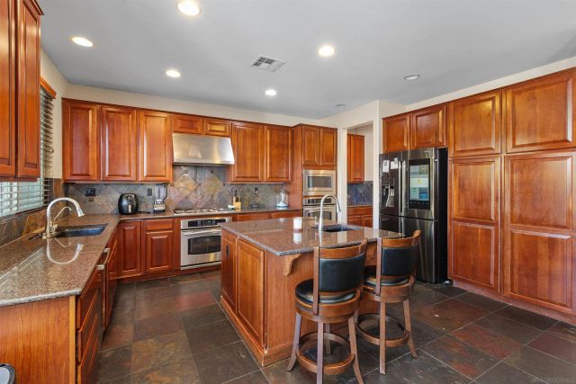 24248 Golden Mist Dr, Murrietta, CA 92562