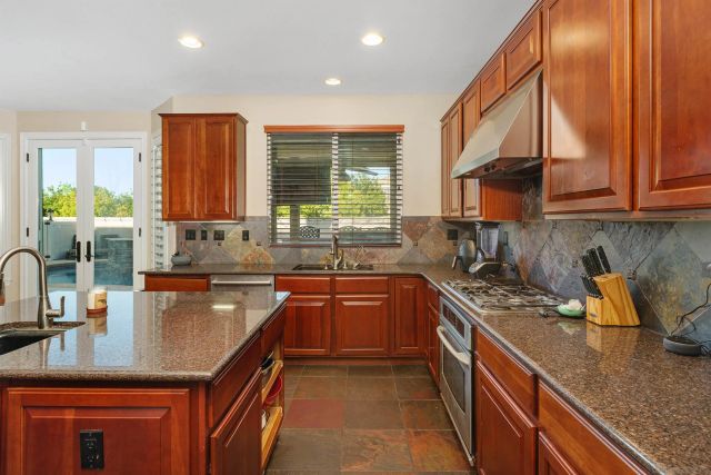 24248 Golden Mist Dr, Murrietta, CA 92562