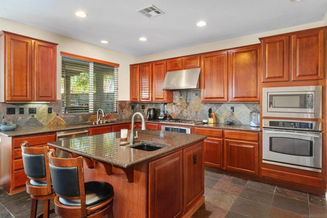 24248 Golden Mist Dr, Murrietta, CA 92562