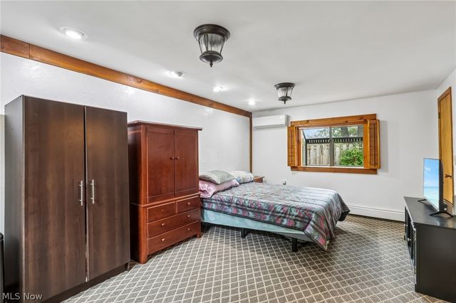 722 Chestnut Boulevard, Willoughby, OH 44094