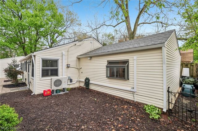 722 Chestnut Boulevard, Willoughby, OH 44094