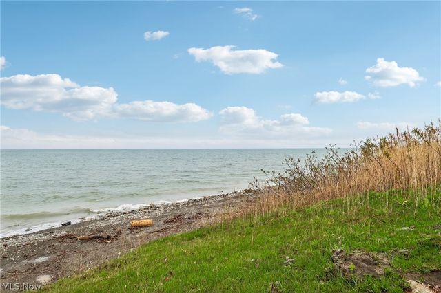 722 Chestnut Boulevard, Willoughby, OH 44094
